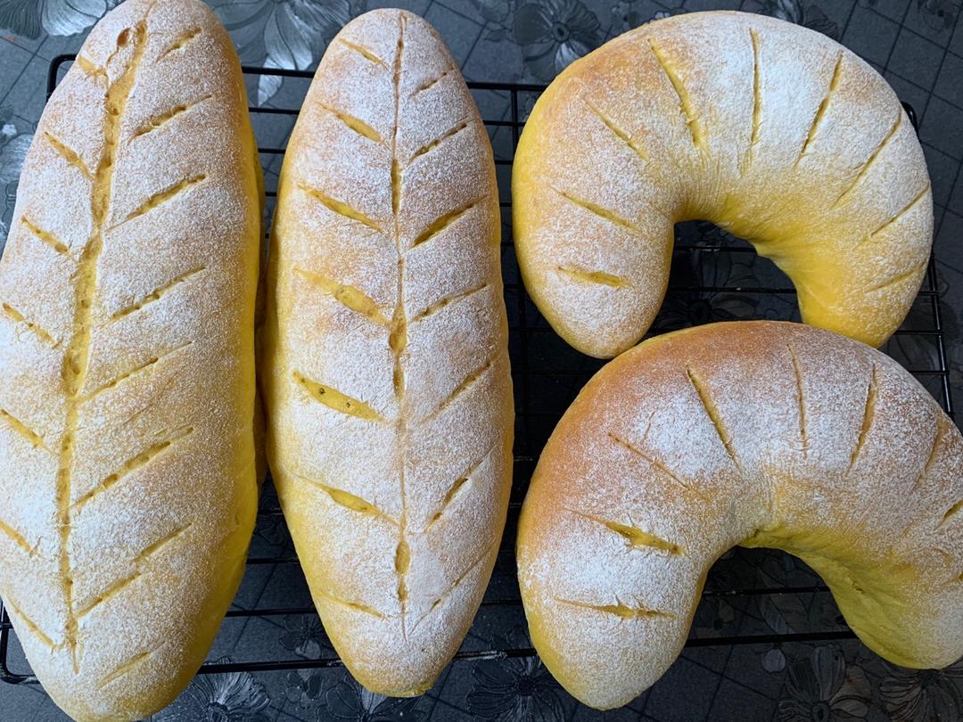 好吃到疯的南瓜奶酪软欧包