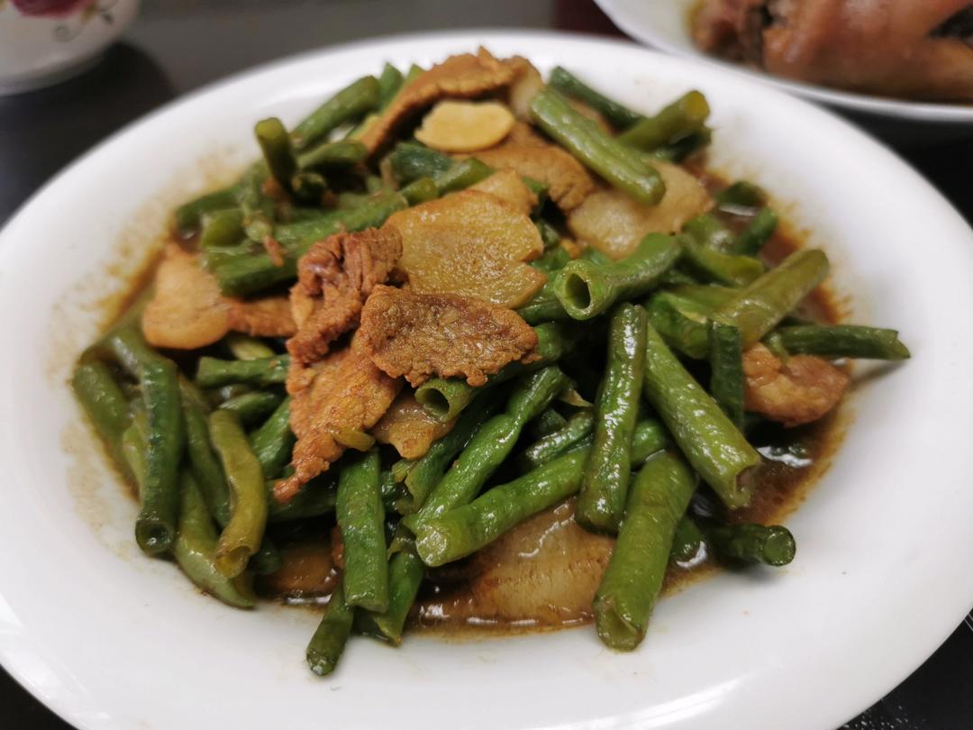 豆角炒肉丝