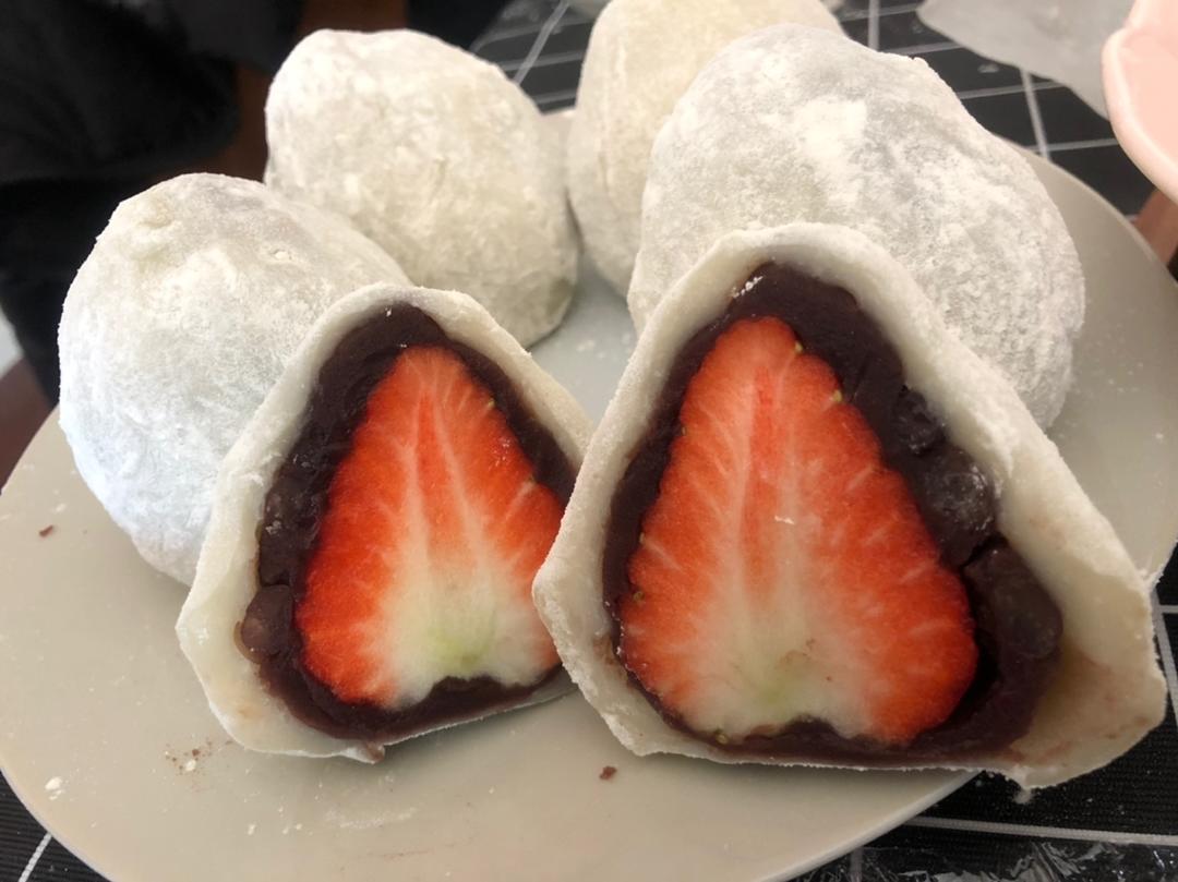 简单又快的烫面草莓红豆大福
