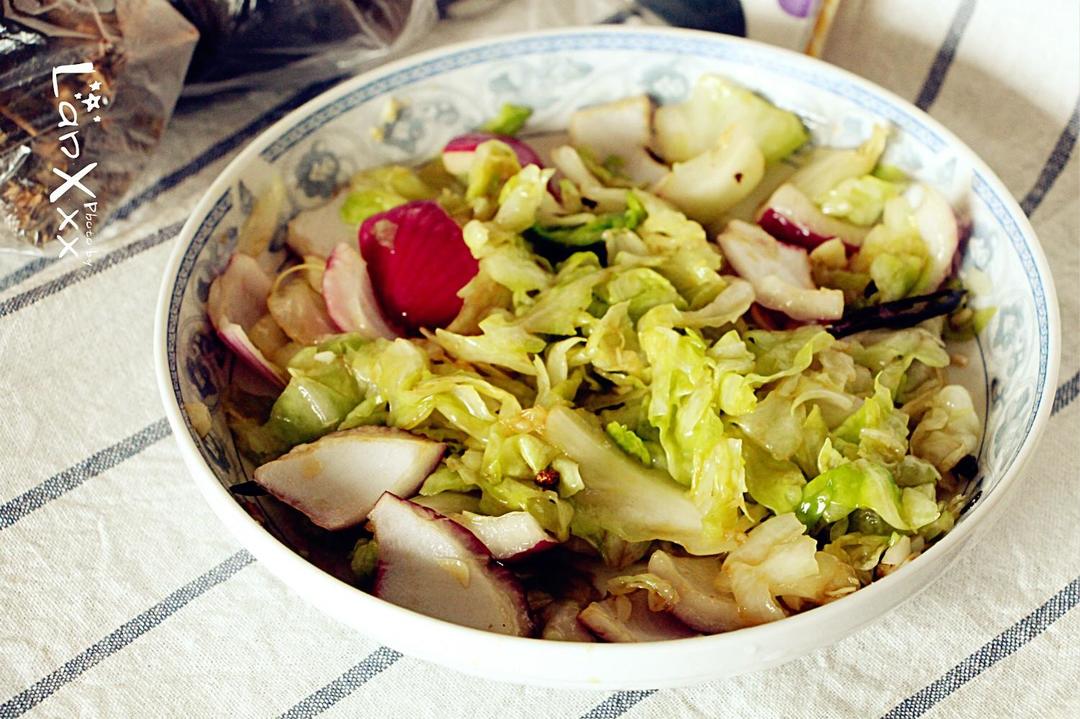 油炝卷心菜的做法