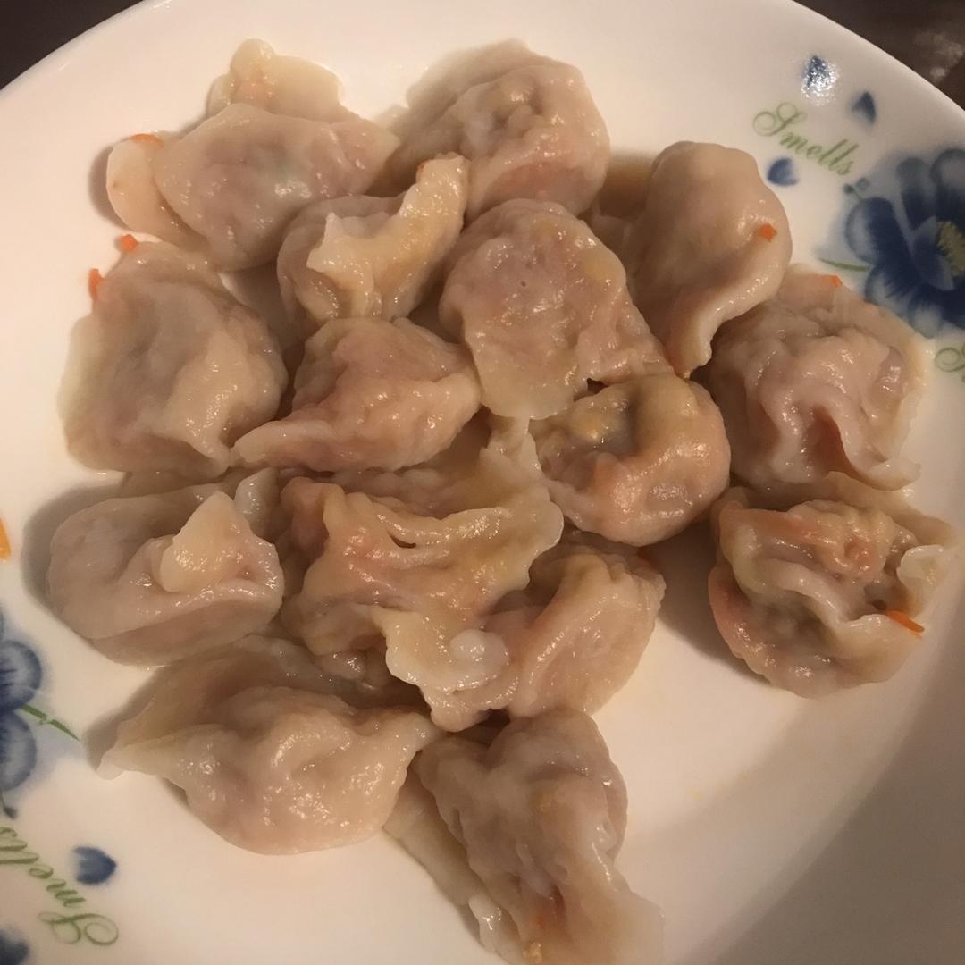 好吃的胡萝卜鸡蛋饺子