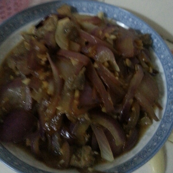 肉片炒洋葱芹菜