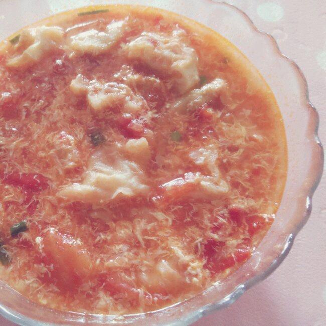 番茄鸡蛋油条汤的做法