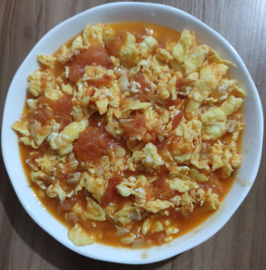 西红柿炒鸡蛋时，多加这一步，鸡蛋香嫩又入味