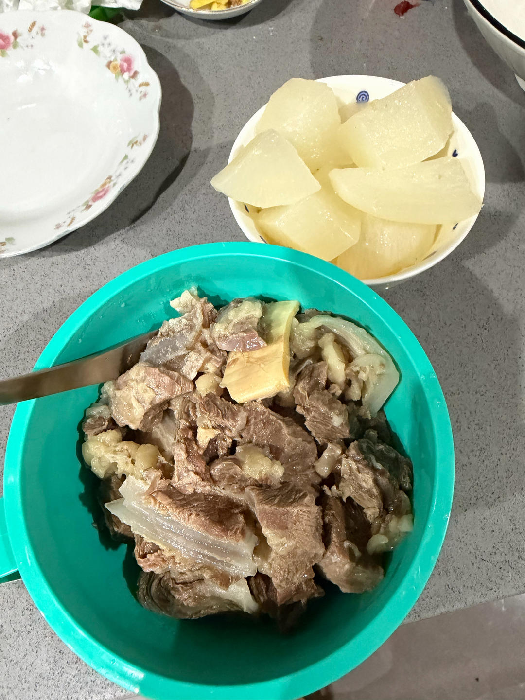 食肉兽的快乐！（生酮keto）低碳者都吃点啥-干干净净来吃肉！适合干净生酮和纯肉食主义的清炖牛腩汤！肉嫩软烂！配料干净用料超少！简单粗暴！懒人快手！