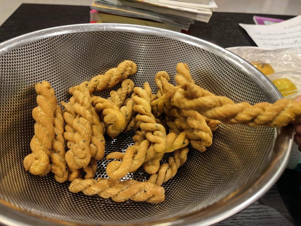 酥脆小麻花