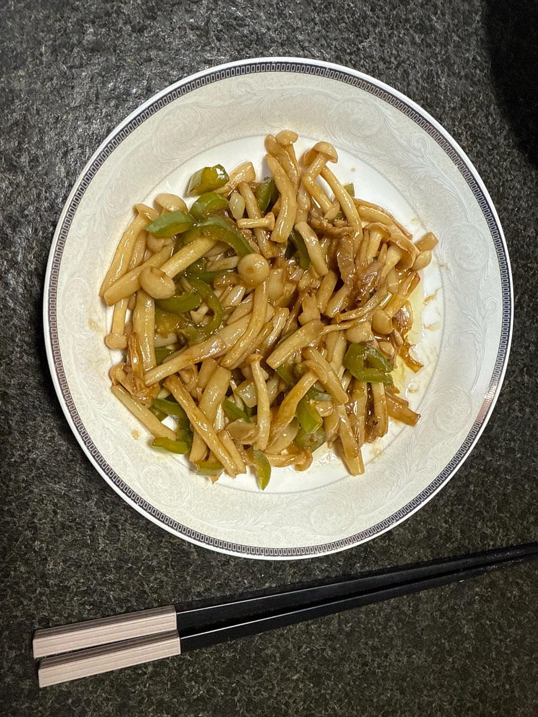 海鲜菇炒青椒