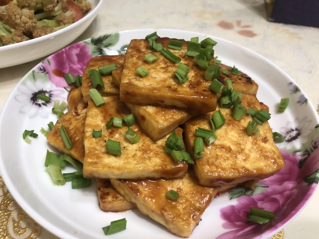 厨师长教你：“懒人烧豆腐”的家常做法，很简单懒人的做法，收藏