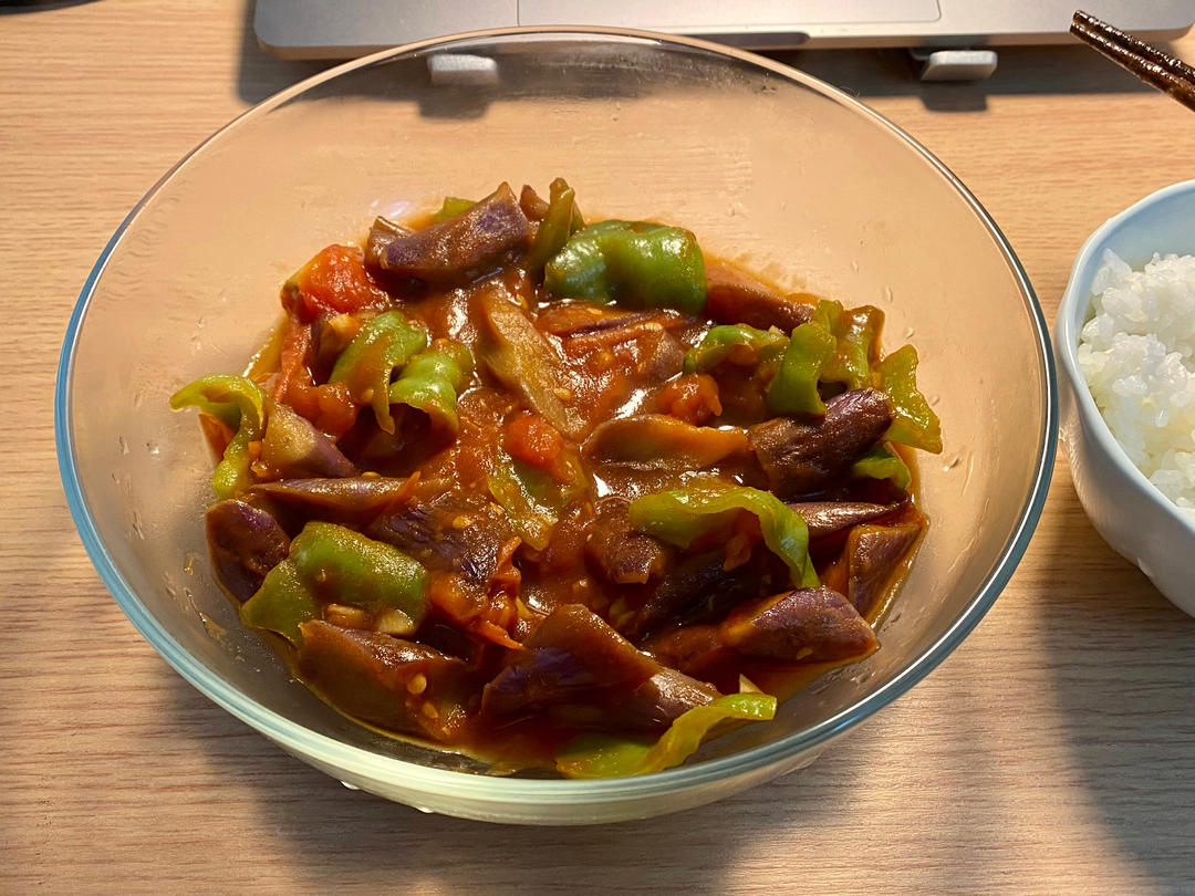 5分钟快手下饭菜#番茄炒茄子🍅番茄家族