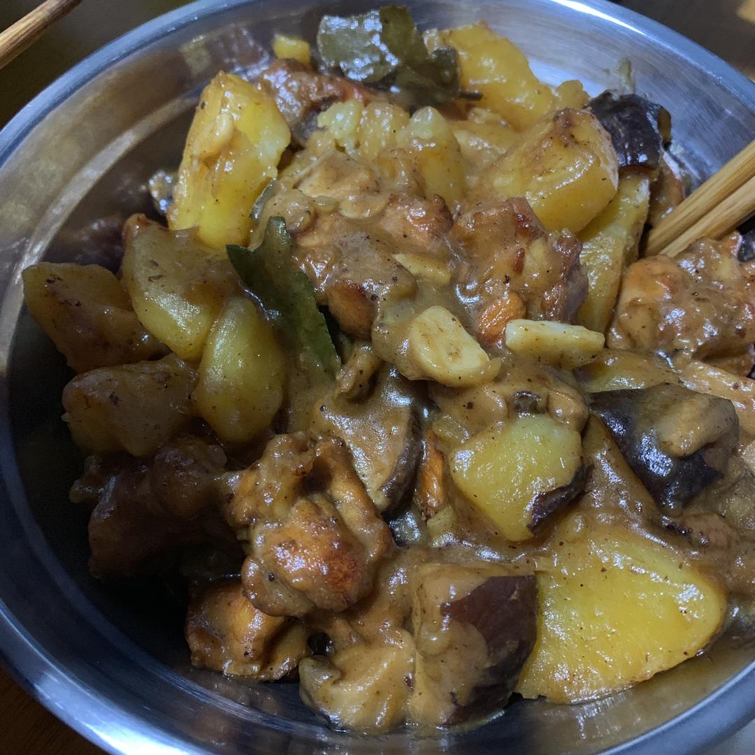 鸡肉土豆炖蘑菇