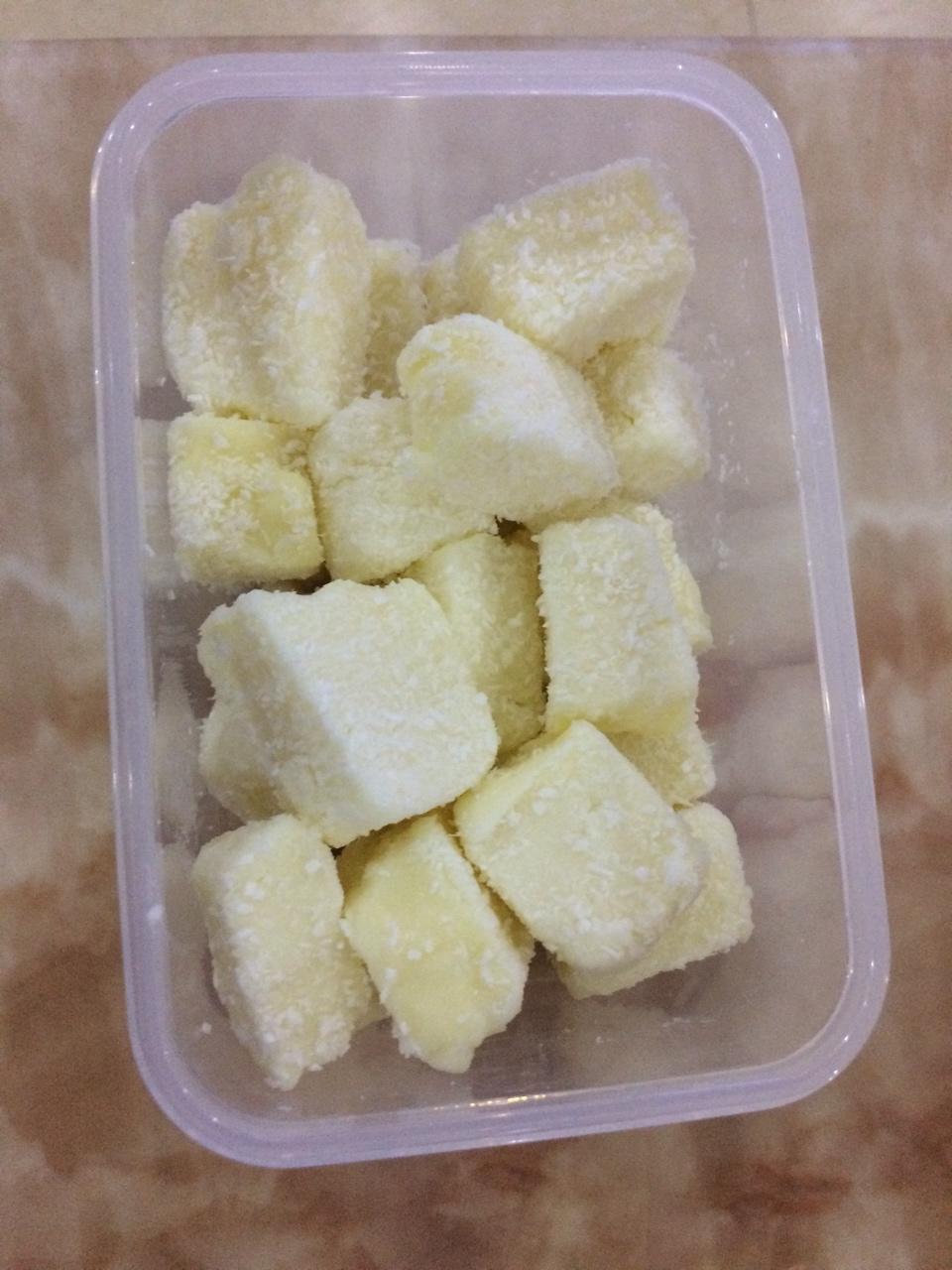 完胜85度C牛奶椰丝小方