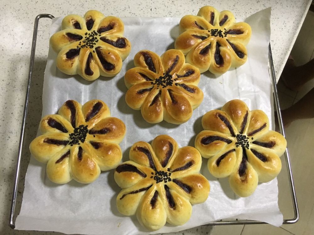 玉米油/米糠油花朵🌼面包的做法