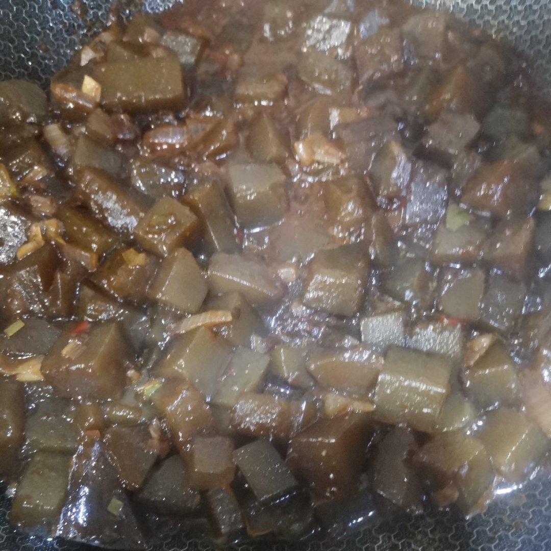 炒凉粉