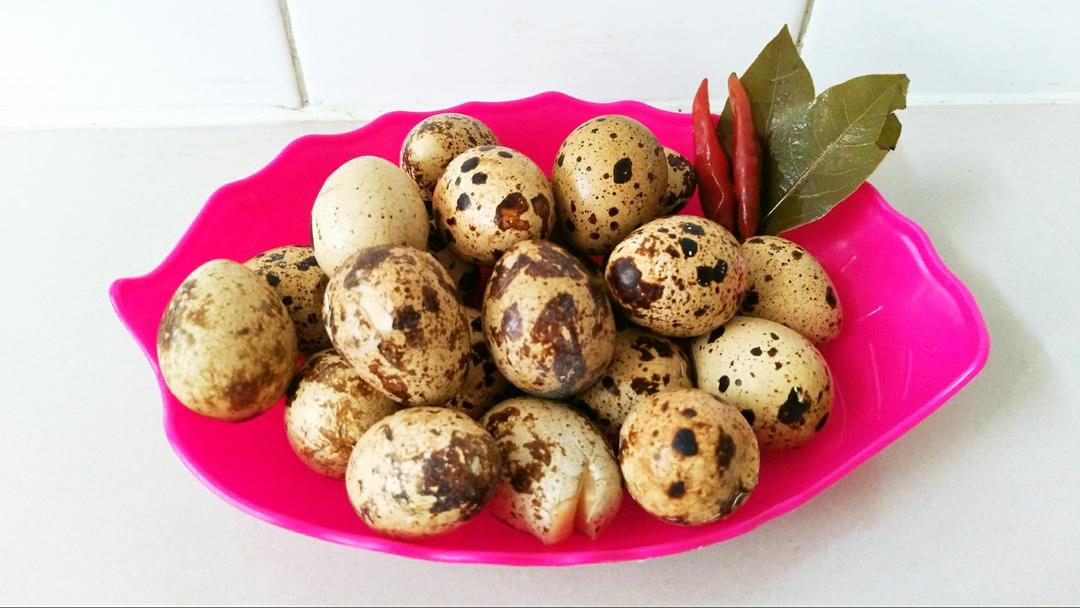 咸香鹌鹑蛋（无酱油版）的做法