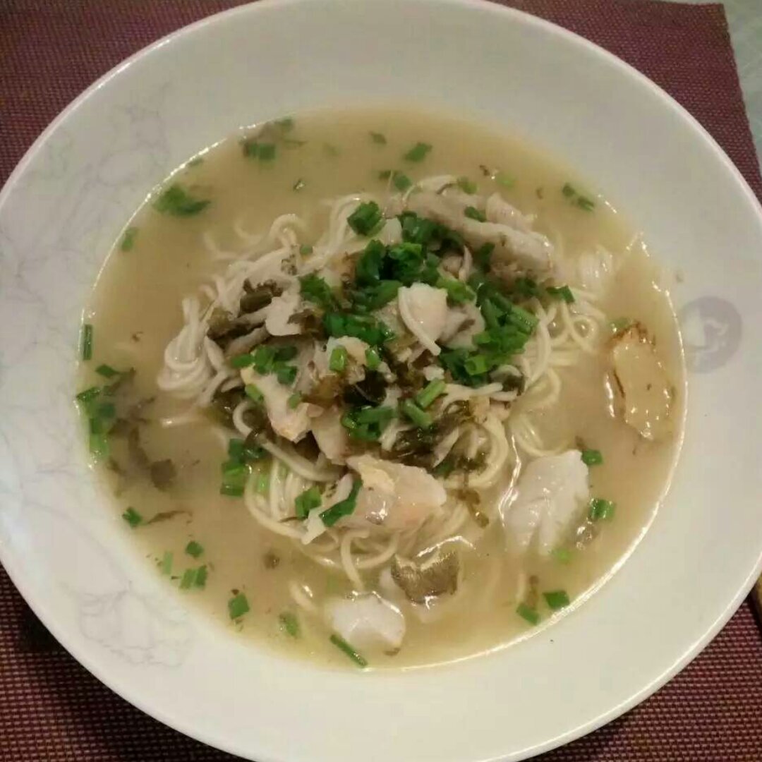 雪菜黄鱼煨面