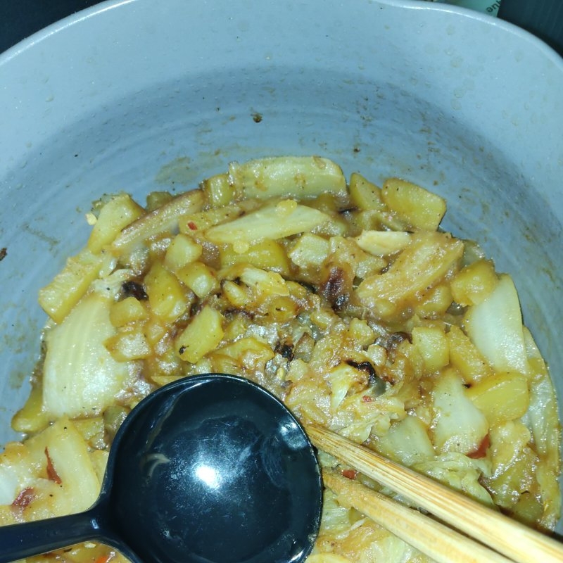 东北大白菜炖土豆