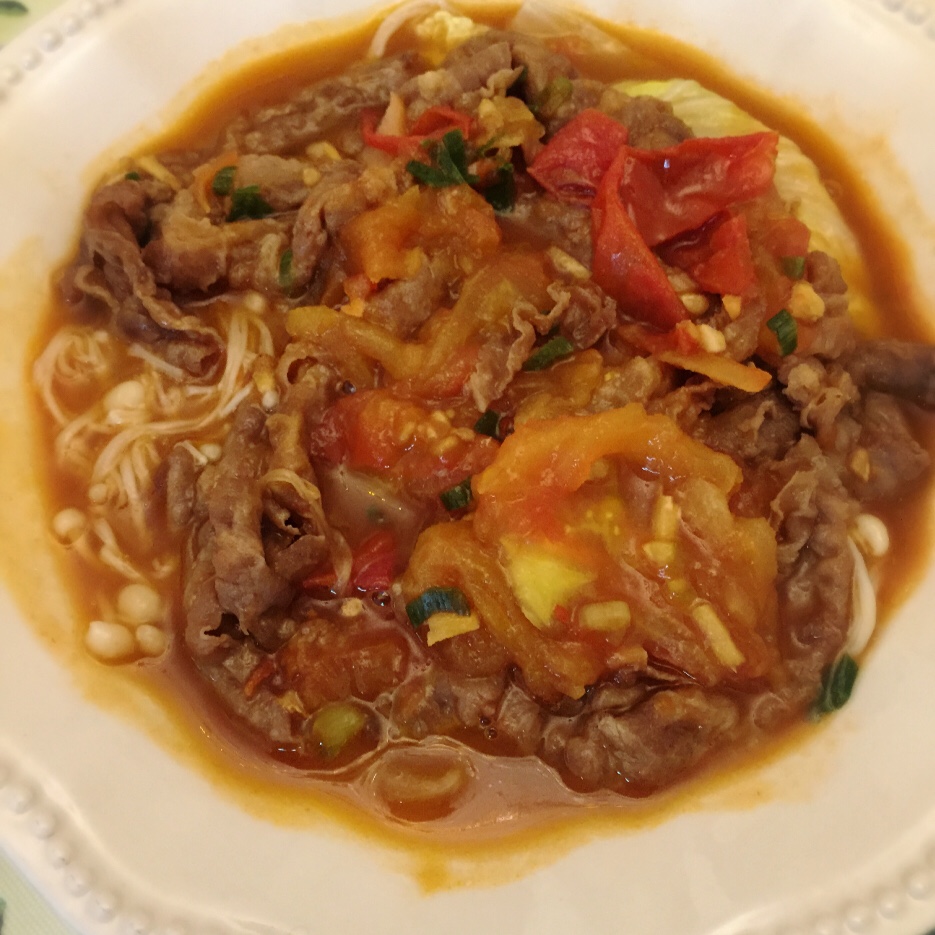 金针菇肥牛番茄锅