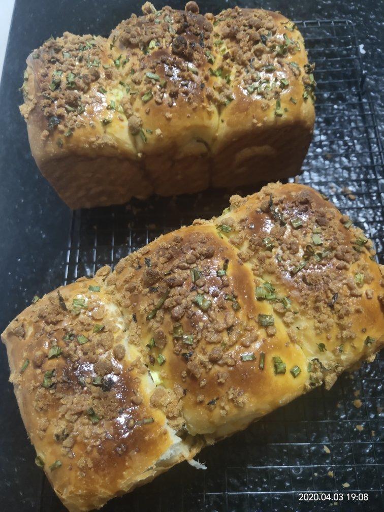 非常妙的肉松香葱吐司