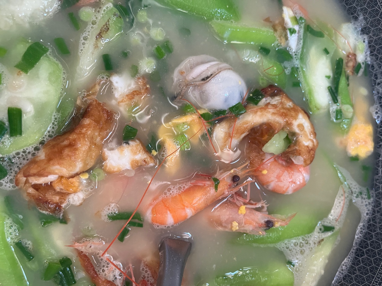 丝瓜海鲜汤的做法