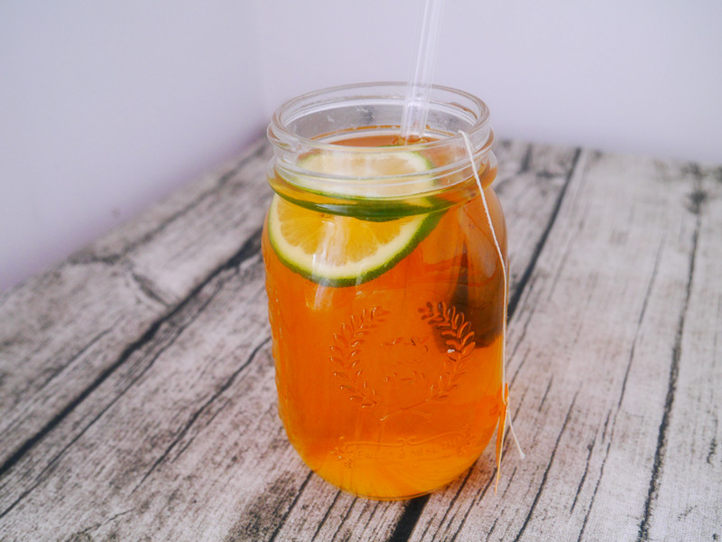 昊妹要苦练厨艺做的一颗柠檬茶85度c