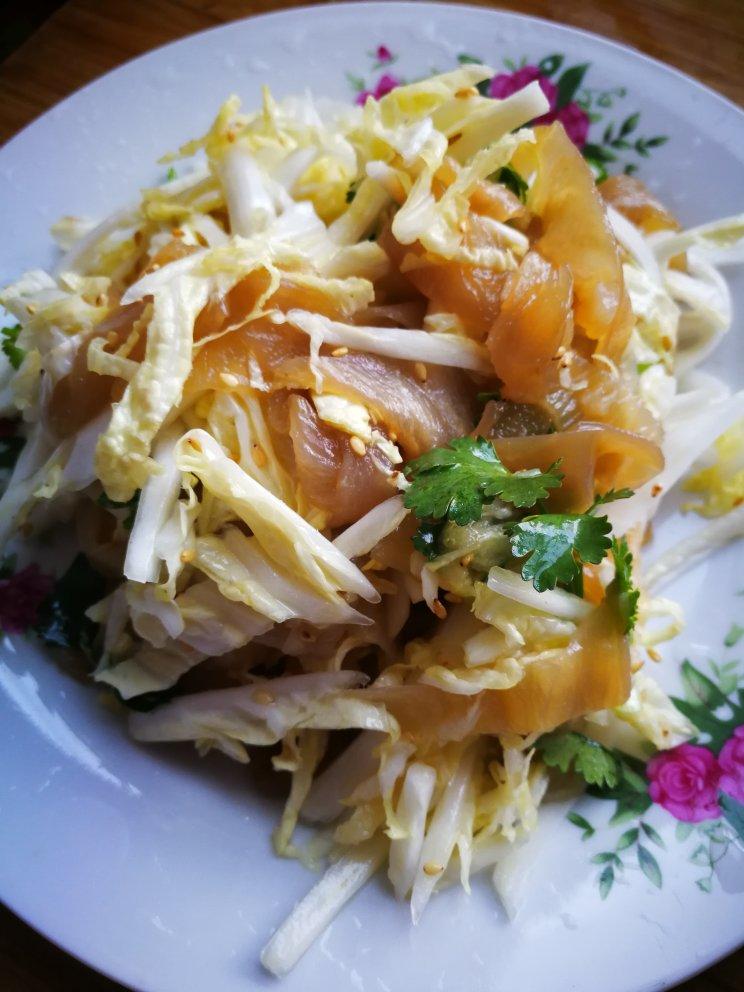 媚货倾城做的白菜芯拌海蜇皮