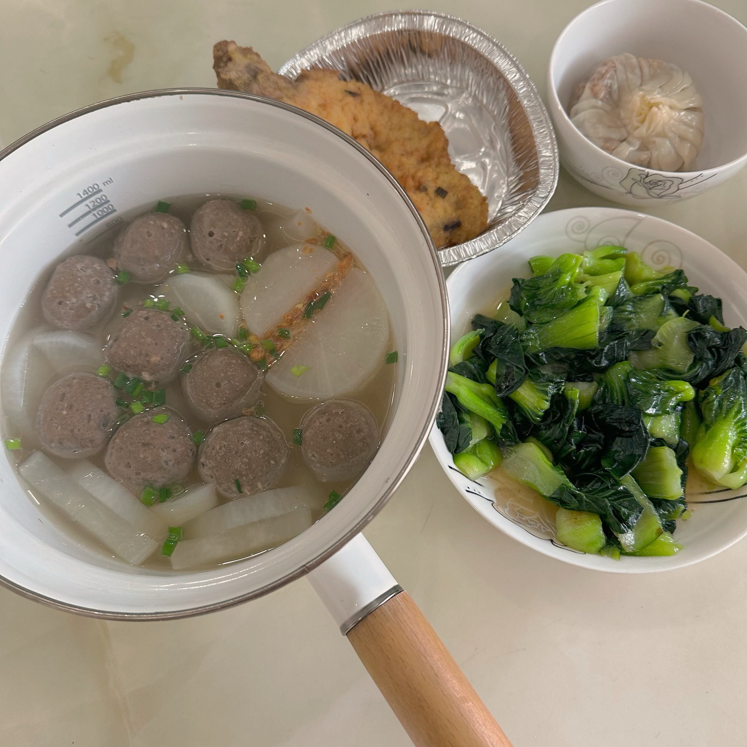 牛肉丸子萝卜汤，简单易做的鲜美味道