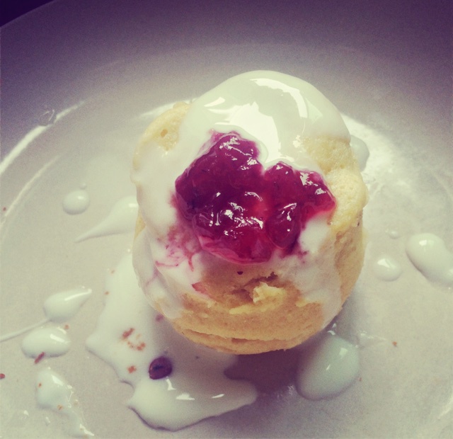 懒人食|1分钟微波炉柠檬酸奶小蛋糕（无油低脂版）