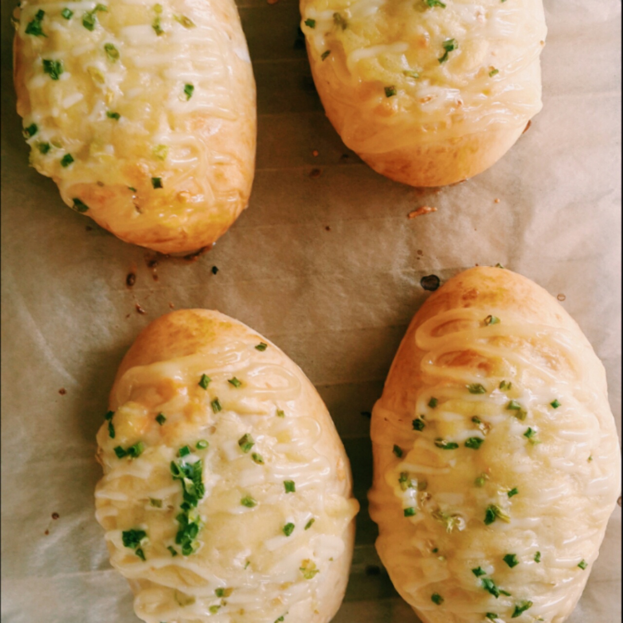 葱香芝士面包——好吃到迎风飘泪的面包