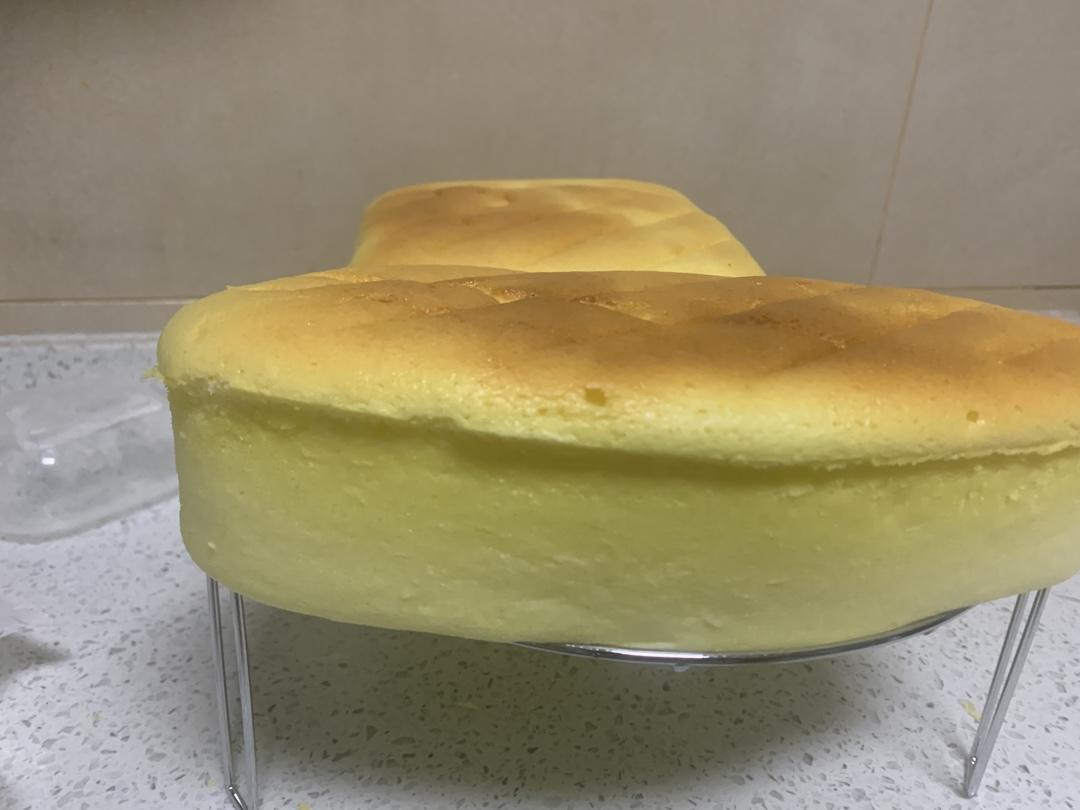 不开裂不回缩不掉皮的酸奶水浴法蛋糕