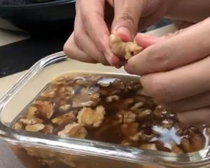【宝宝辅食】超级香芝麻核桃粉的做法 步骤4