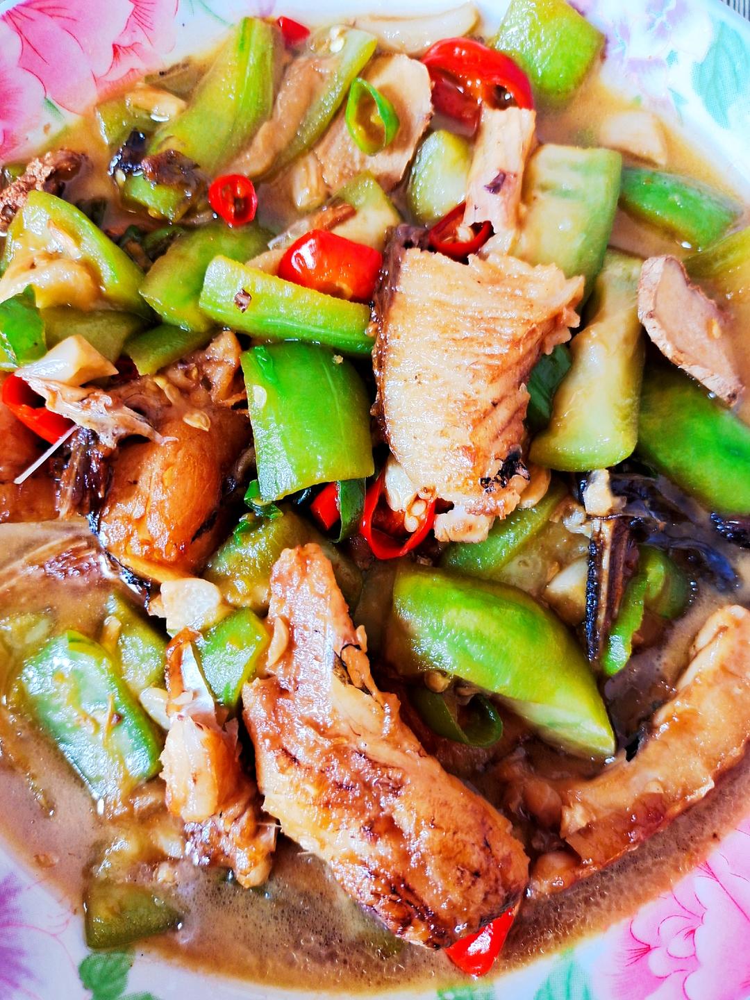 0人做过这道菜收藏卤蛋的厨房老公家这边有种食物叫角瓜,口感和丝瓜差