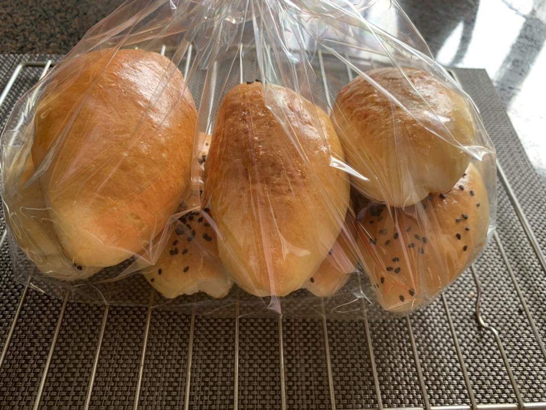 肉松沙拉酱面包（65度汤种）