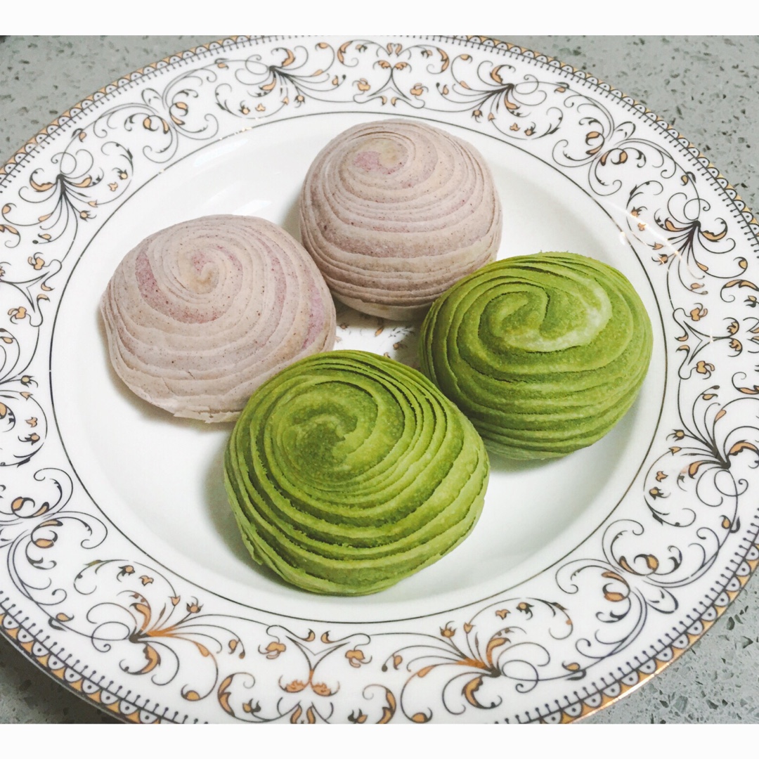 蛋黄酥~紫薯、抹茶、原味~花好月圆，中秋快乐~内附一次做六色蛋黄酥方法~