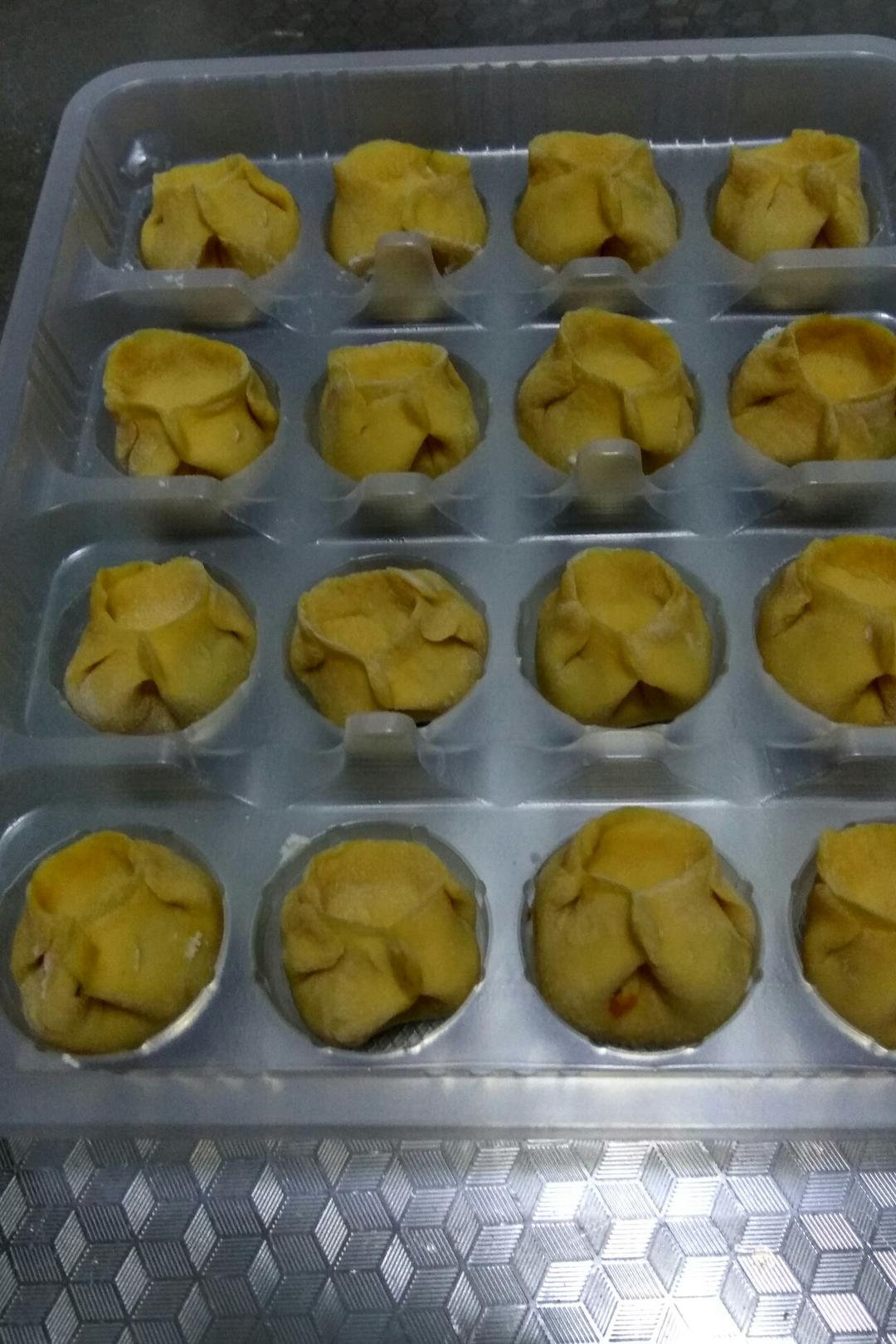 芹菜胡萝卜猪肉水饺