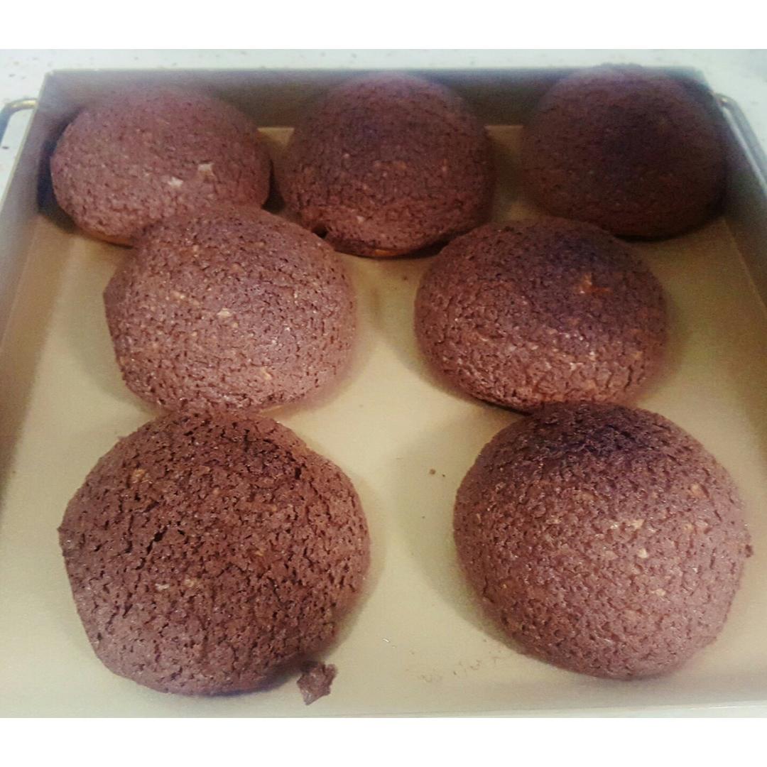 巧克力酥皮泡芙