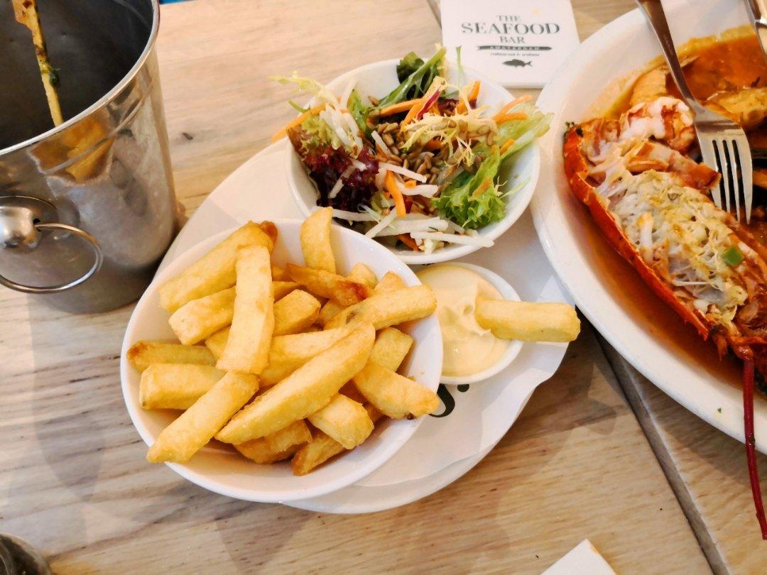 蒜蓉芝士焗波士顿龙虾