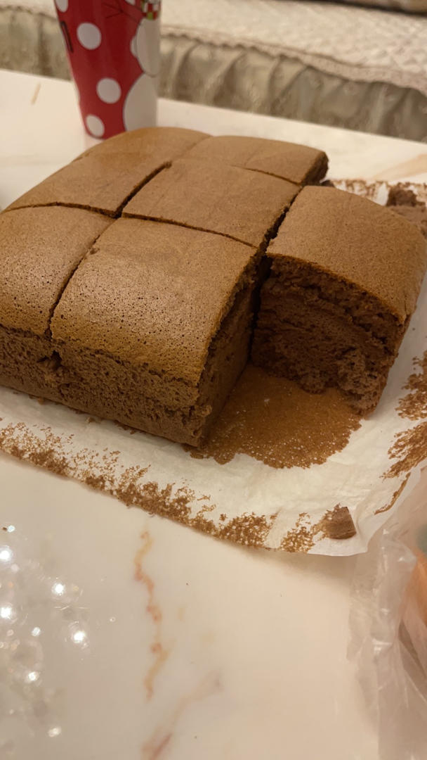 x依灿做的超细腻巧克力可可古早蛋糕
