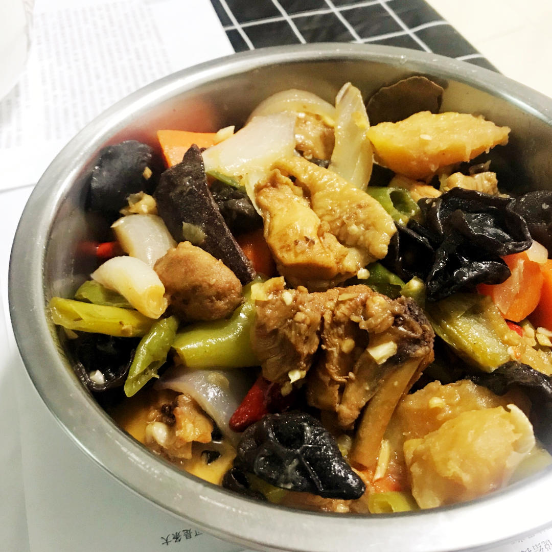 新疆沙湾大盘鸡