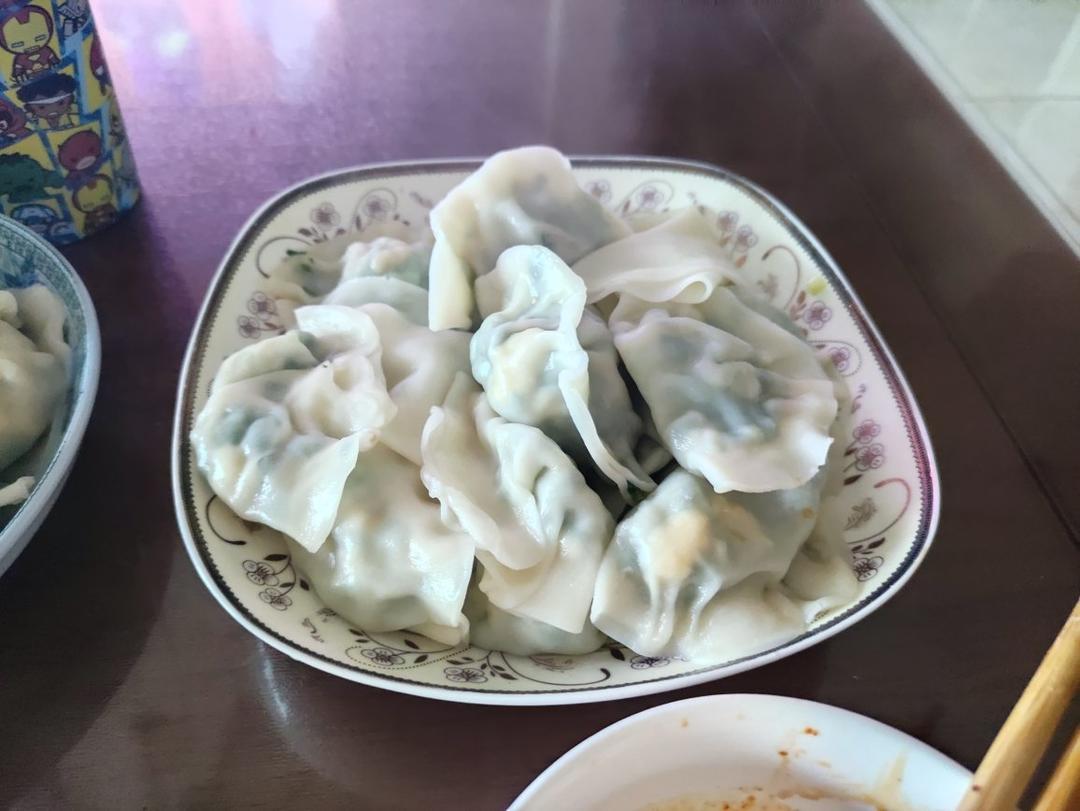 韭菜鸡蛋虾仁三鲜饺子