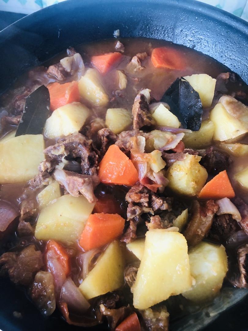番茄土豆炖牛腩