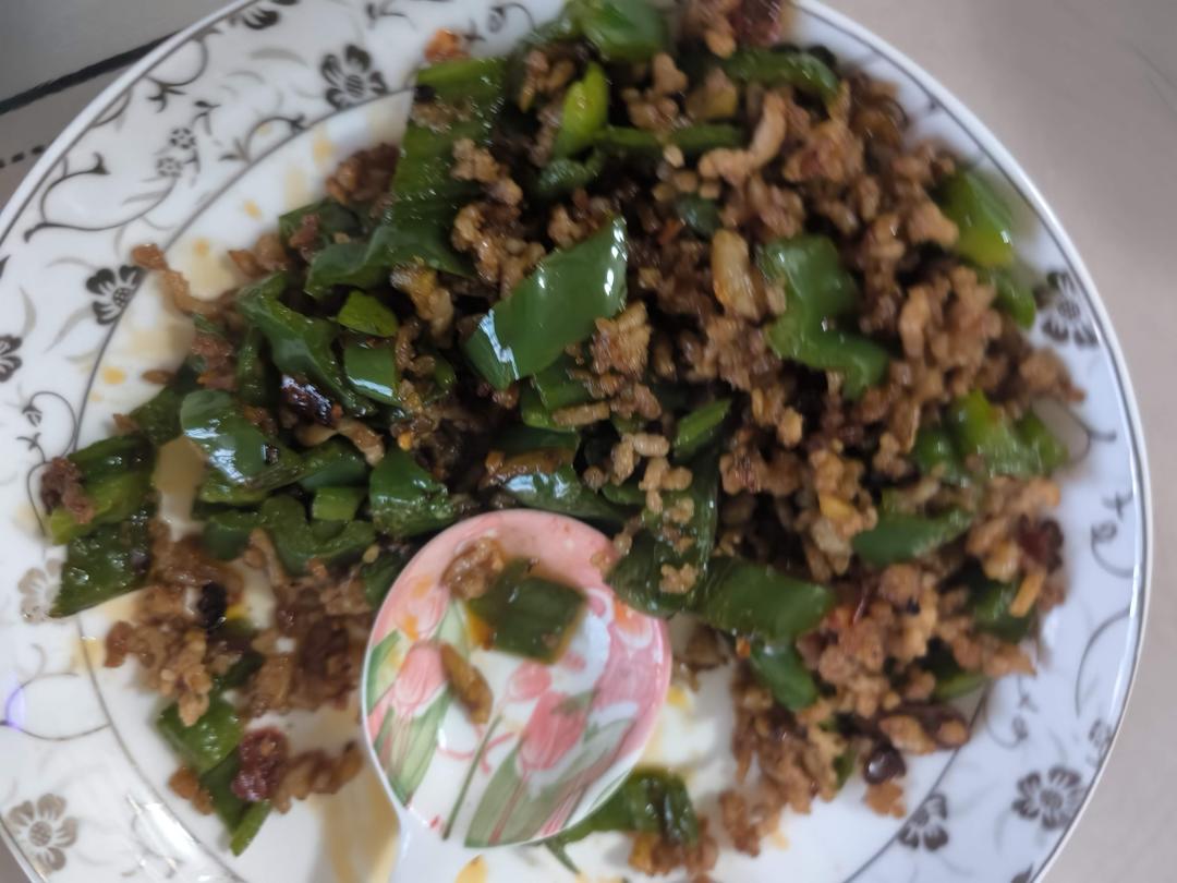 青椒炒肉沫