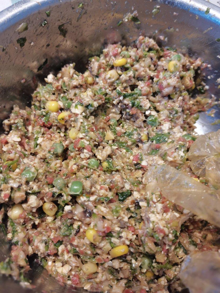 红萝卜玉米香菇青豆饺子馅