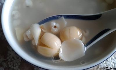 莲子百合薏米汤的做法