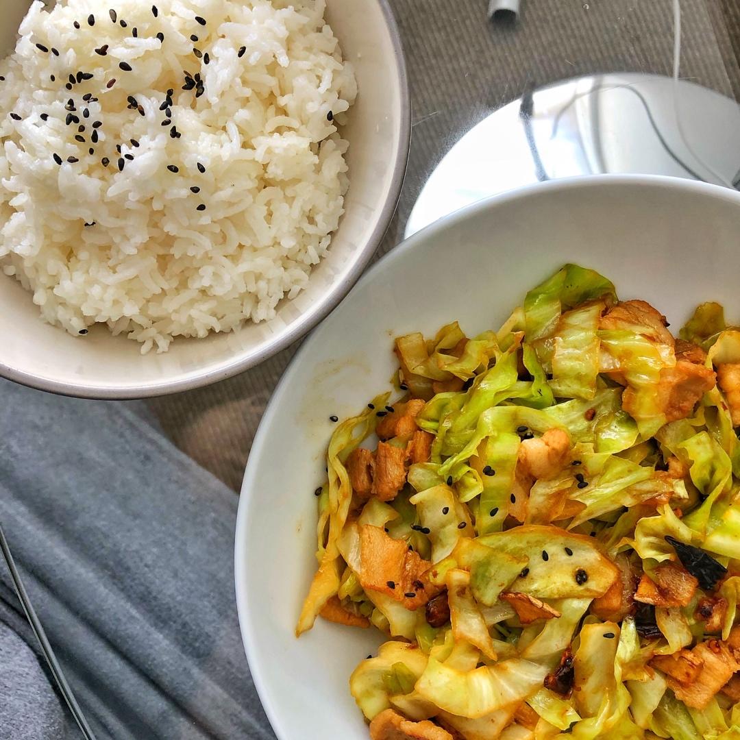 阿婆手撕包菜