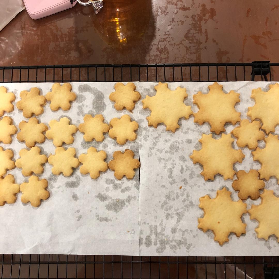 极简风炼奶小饼干