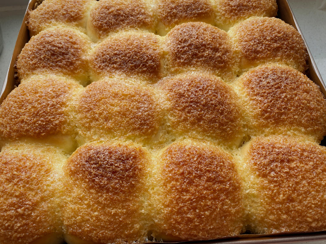 椰蓉面包这么做，不出油松软又好吃，是我理想中餐包的样子！