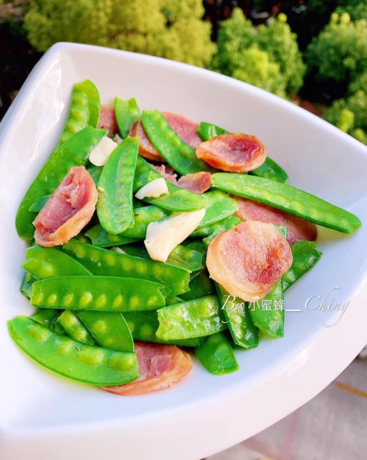 超脆爽的荷兰豆炒香肠