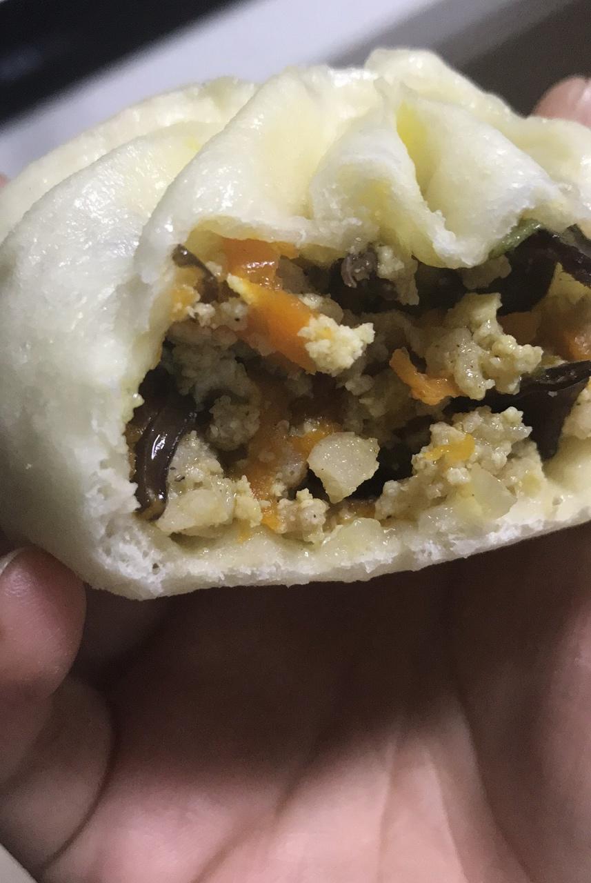 胡萝卜猪肉包子