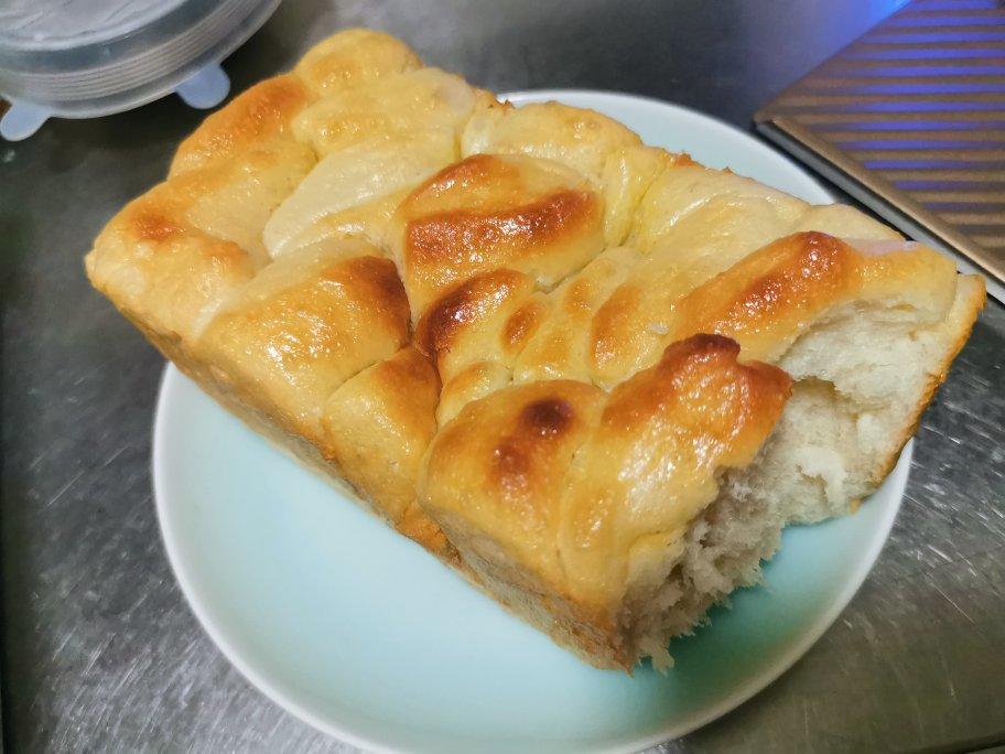 日式香浓炼乳面包