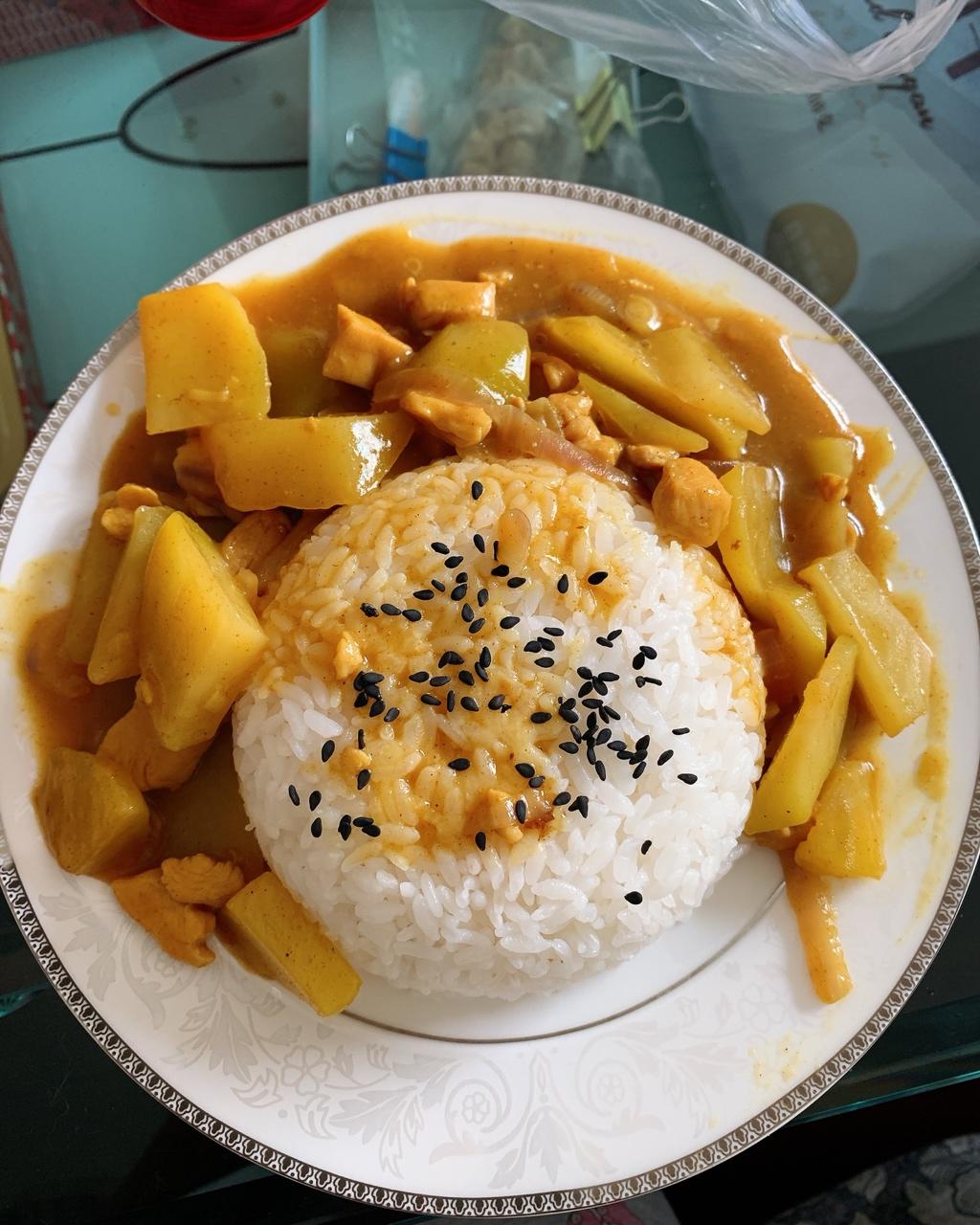 咖喱鸡肉饭（新手也能一次成功）